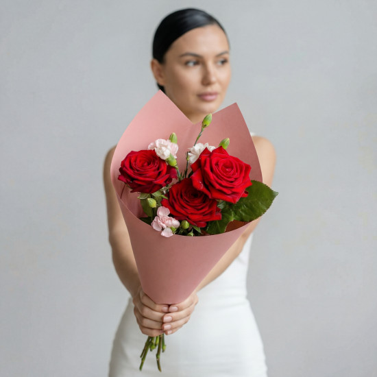 Букеты 1500 - 2600 руб. 0